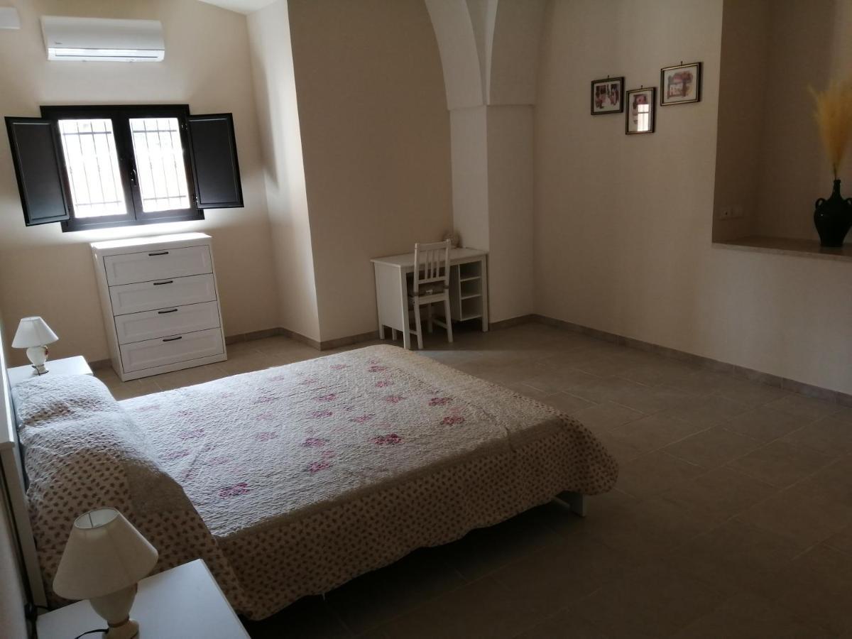 Casa Dell'Arco Apartment โมโนโปลี ภายนอก รูปภาพ